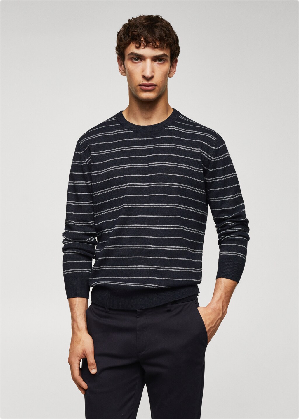 Fine-knit striped sweater - Medium plane