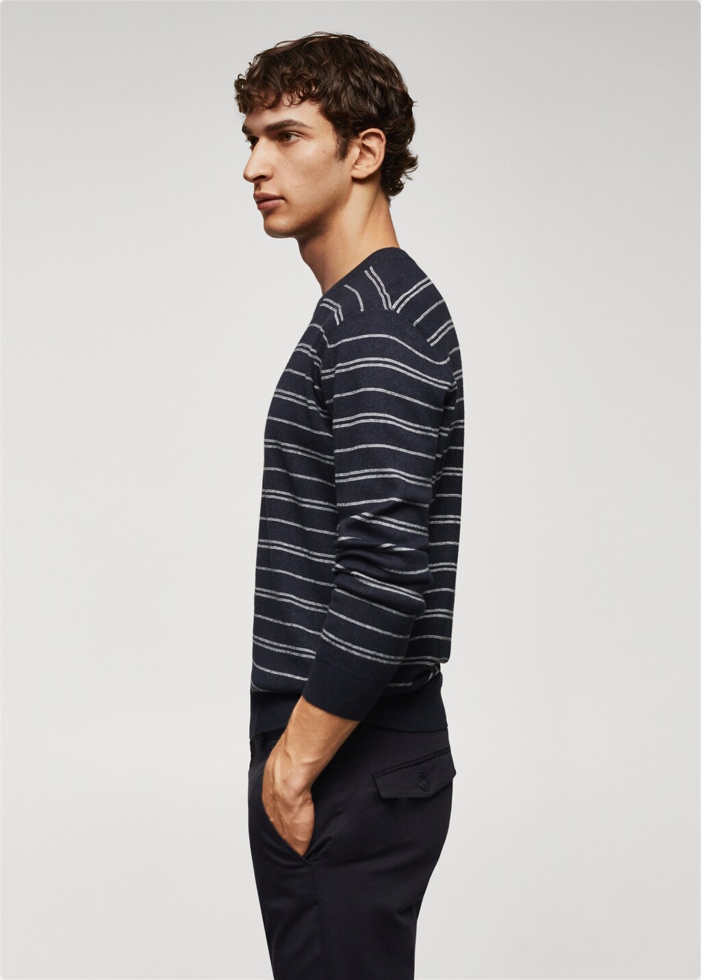 Fine-knit striped sweater - Details of the article 2