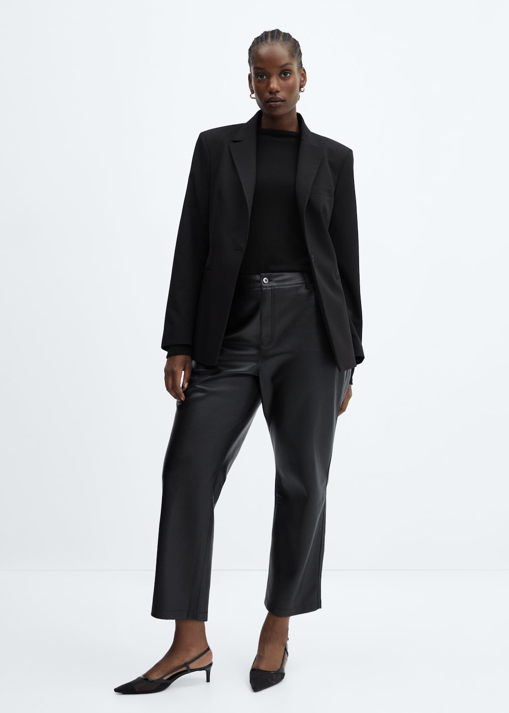 Leather-effect straight trousers - Details of the article 3