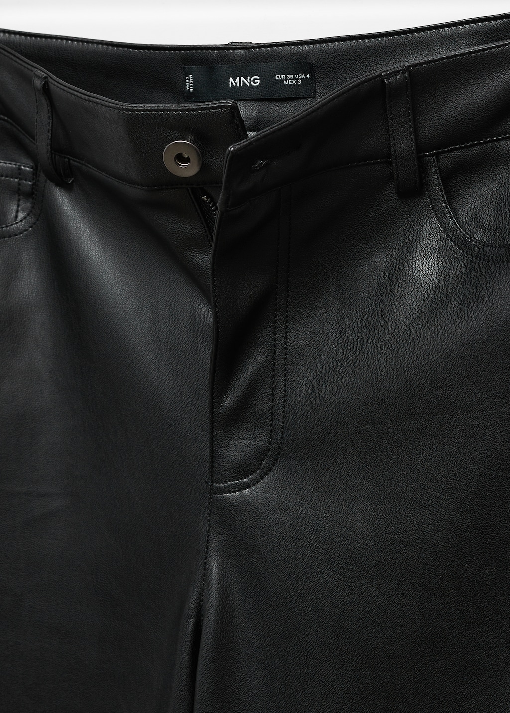 Leather-effect straight trousers - Details of the article 8