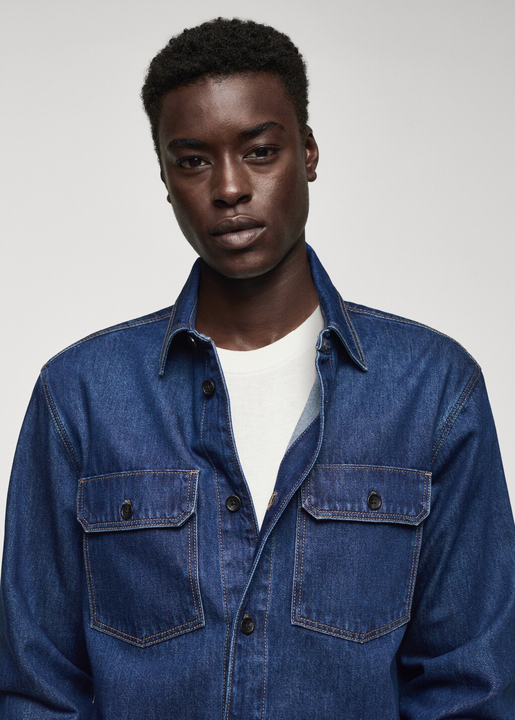 Cotton denim overshirt with pockets - Details of the article 1