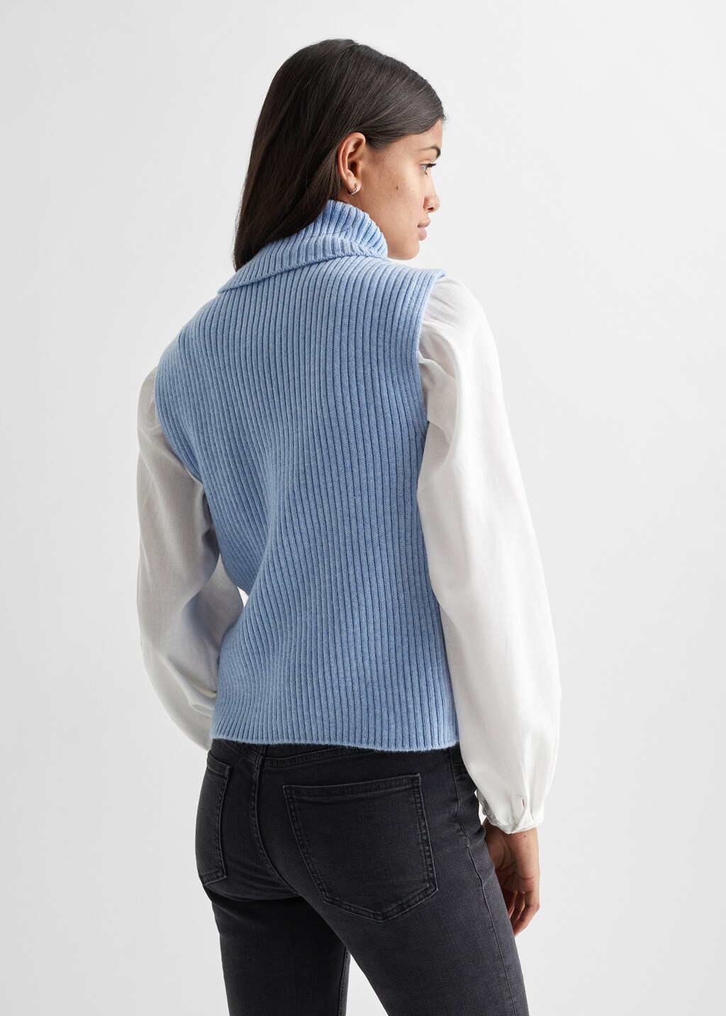 Chunky-knit gilet - Reverse of the article