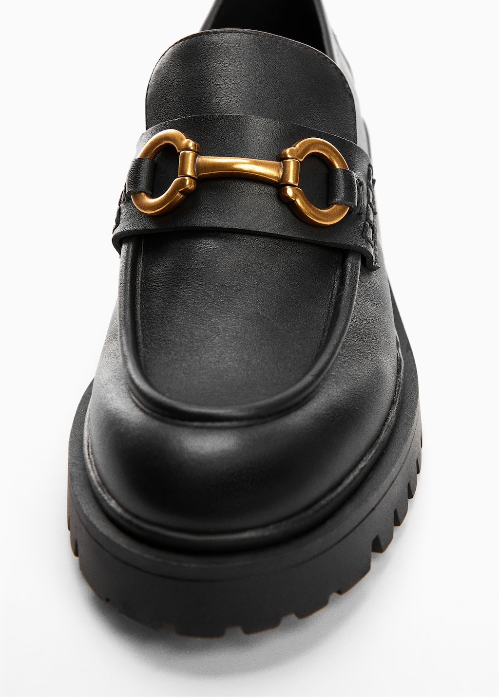 Leather moccasin with track sole - Details of the article 1