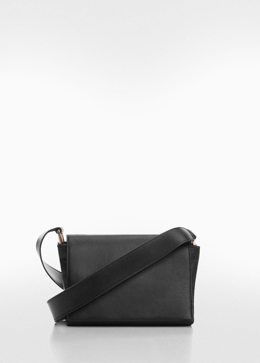 Leather shoulder bag with flap - Article without model