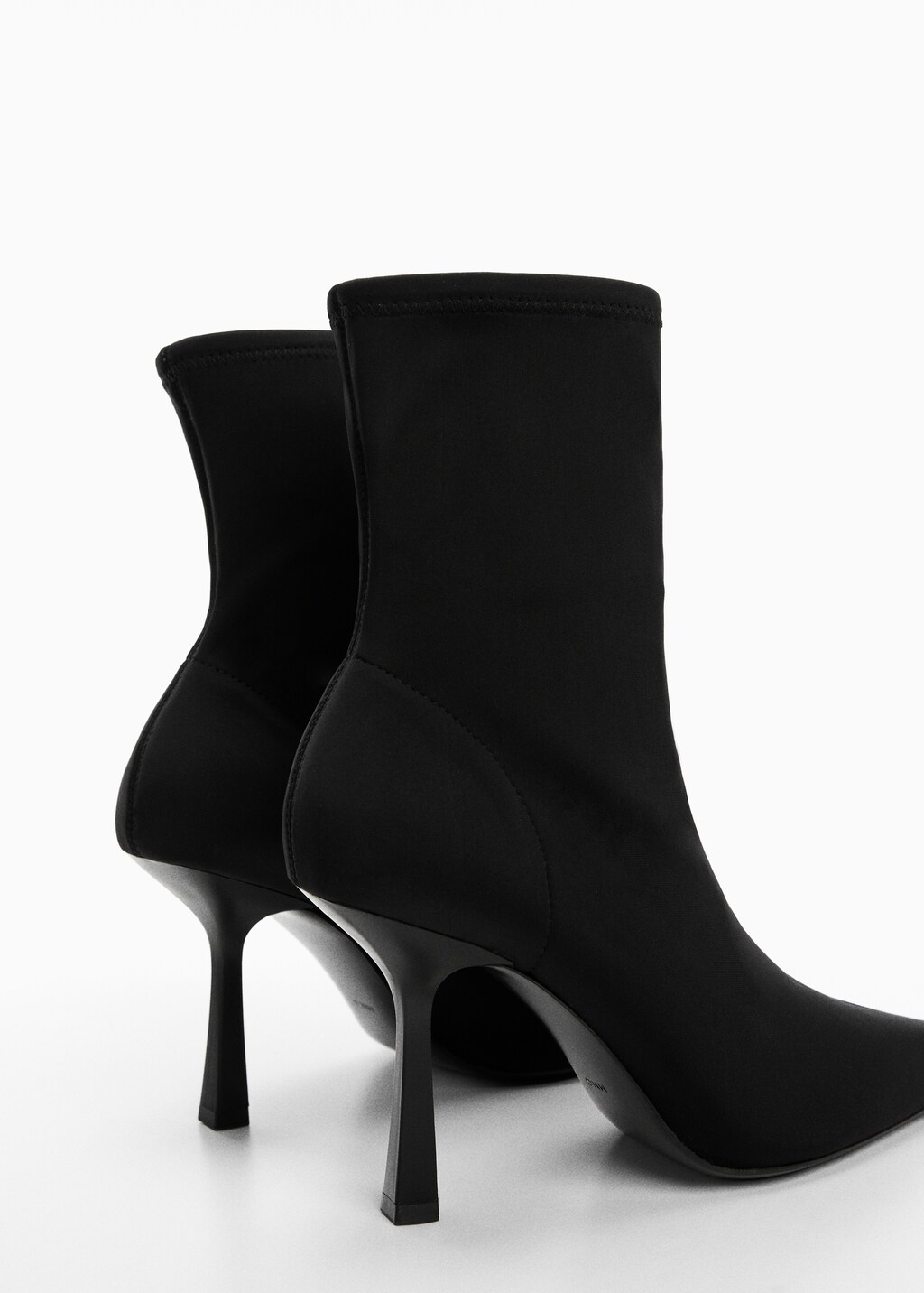 Pointed heel ankle boot - Details of the article 1