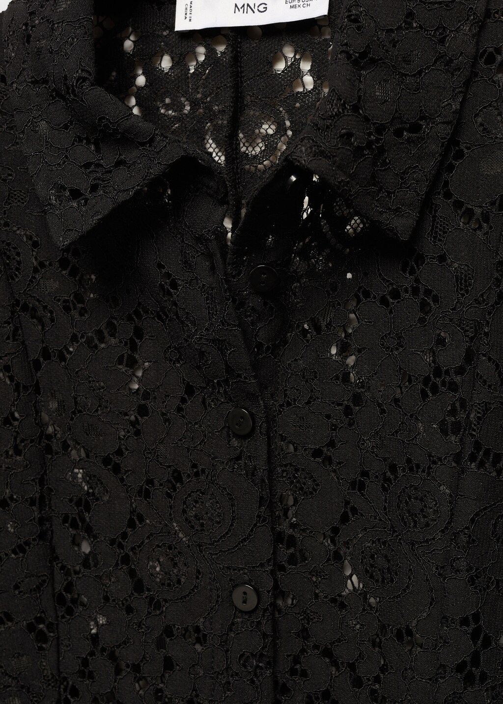 Lace shirt with buttons - Details of the article 8