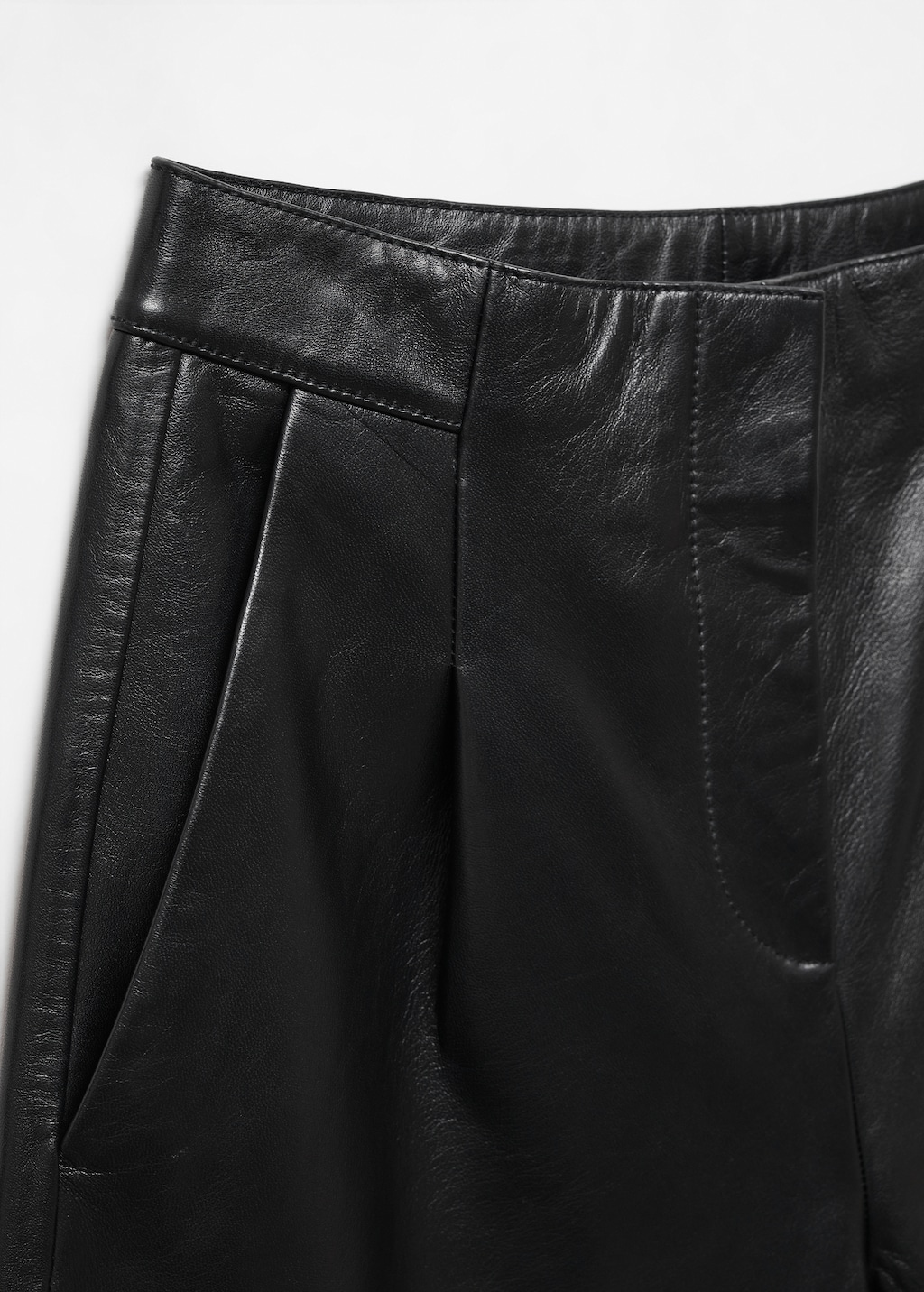 Pleated leather culotte trousers - Details of the article 8