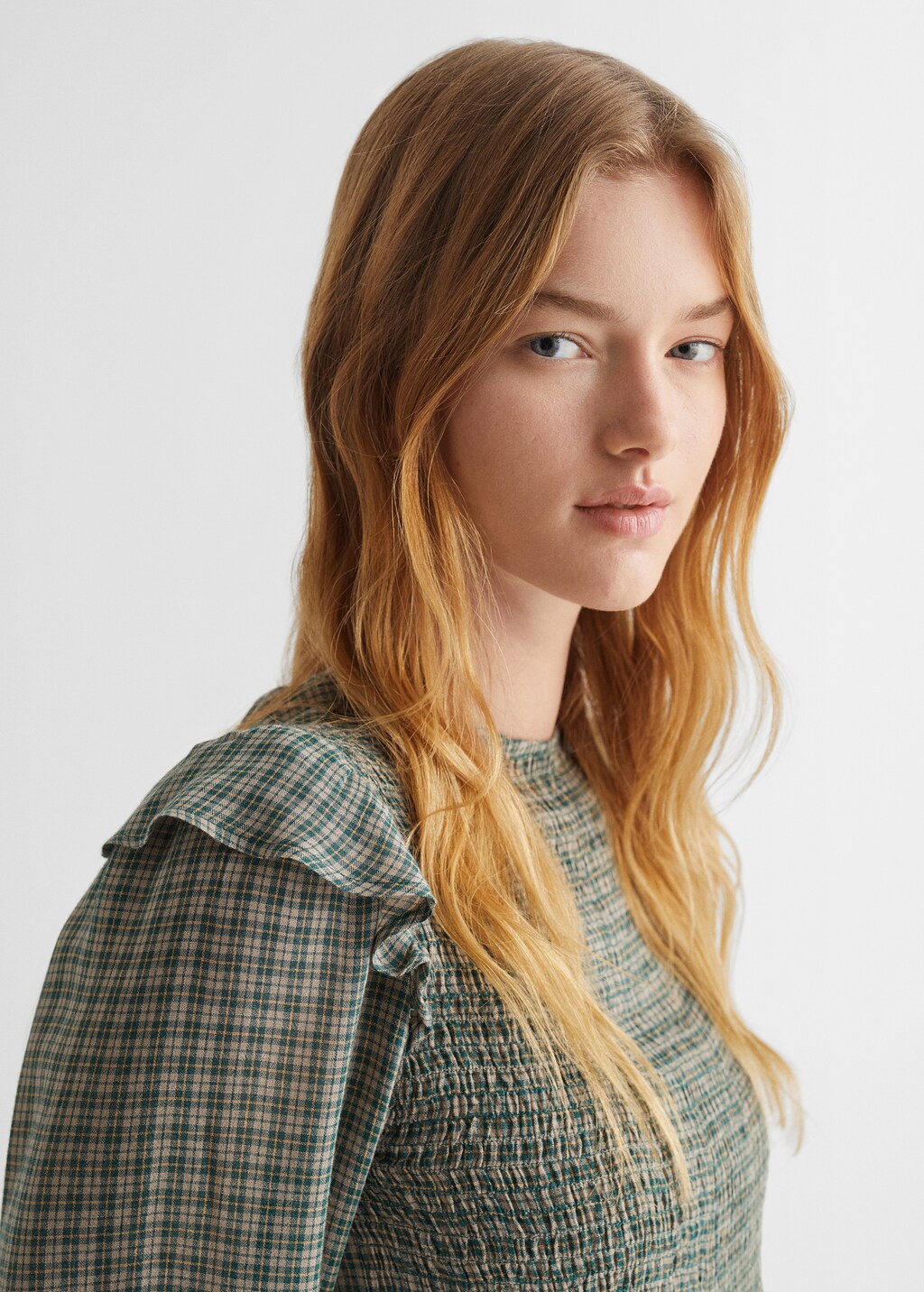 Checked frill blouse - Details of the article 1