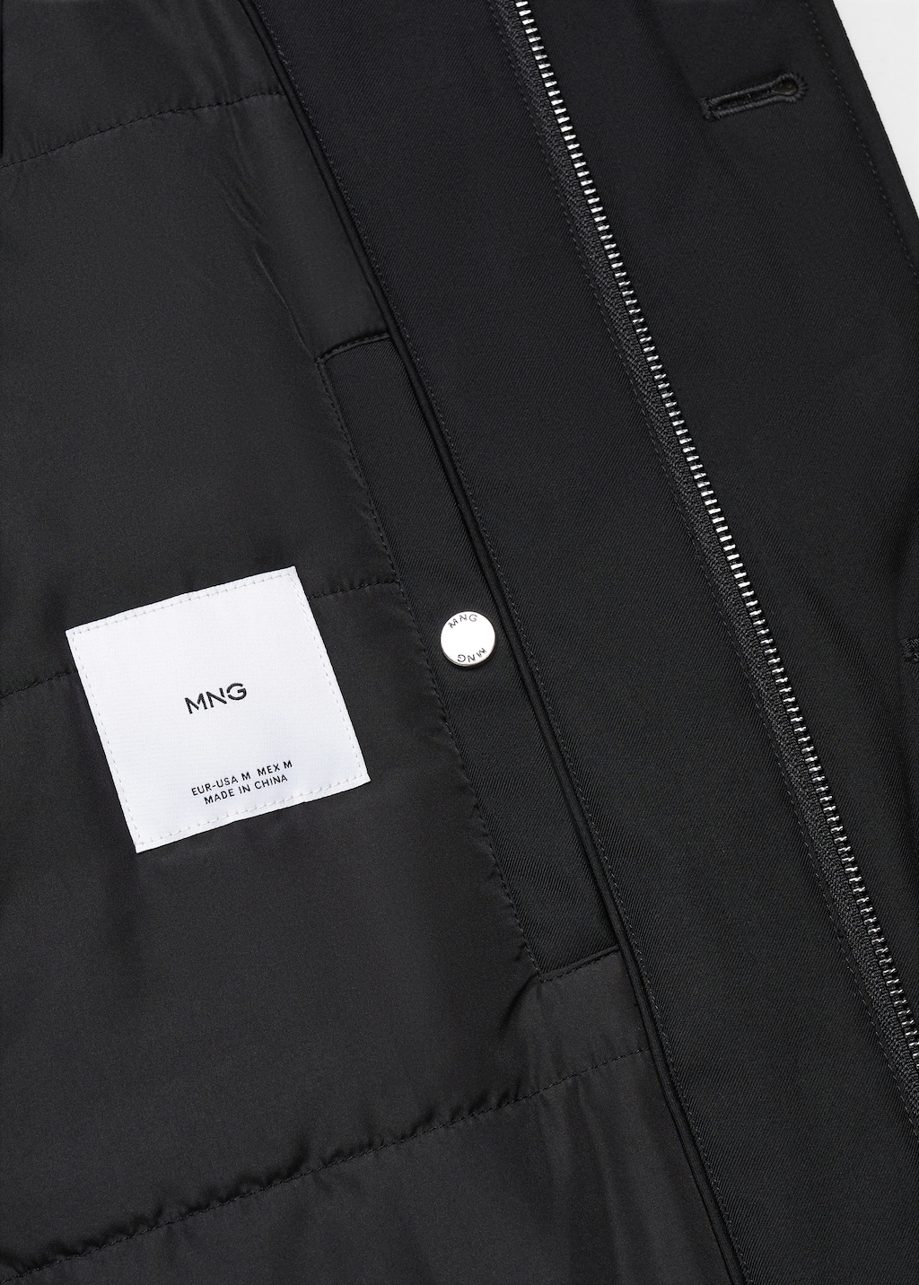 Water-repellent padded jacket - Details of the article 8