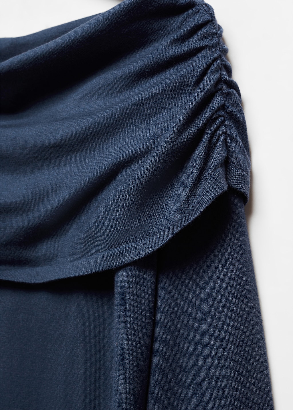 Off-the-shoulder draped dress - Details of the article 8