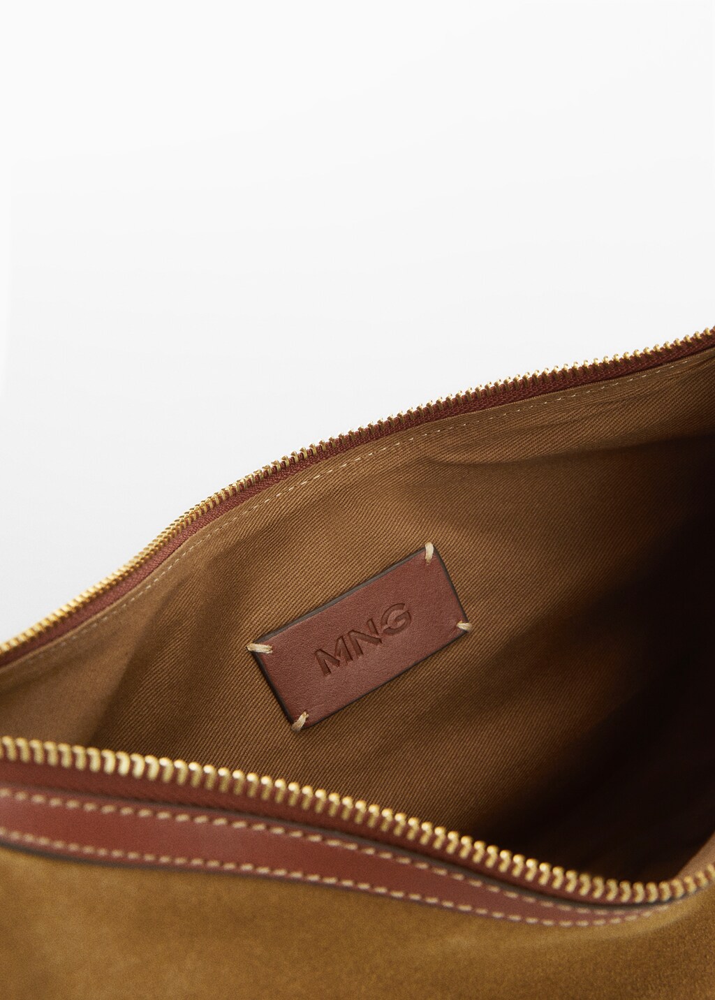 Leather shoulder bag - Details of the article 2