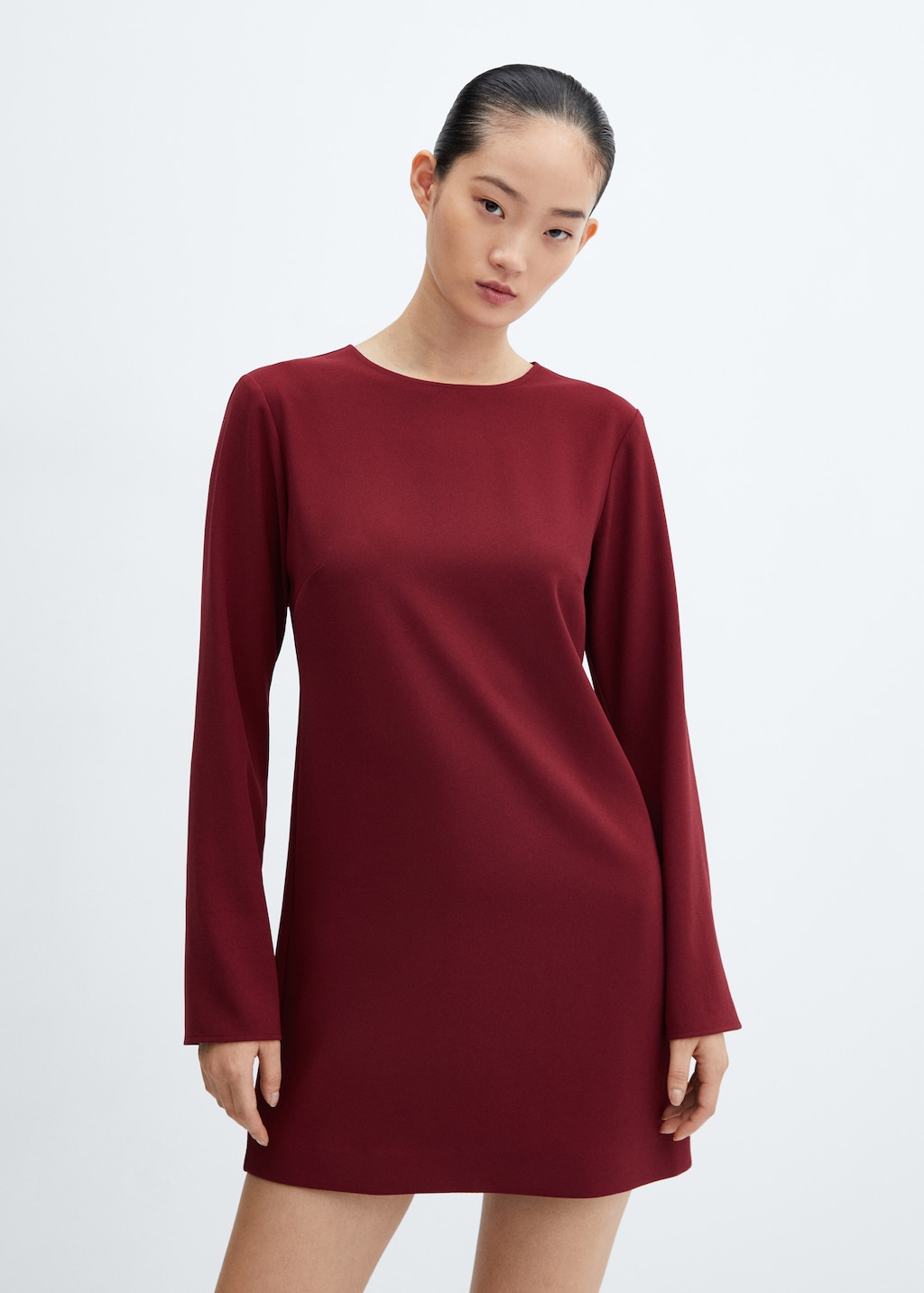 Long-sleeved short dress - Medium plane