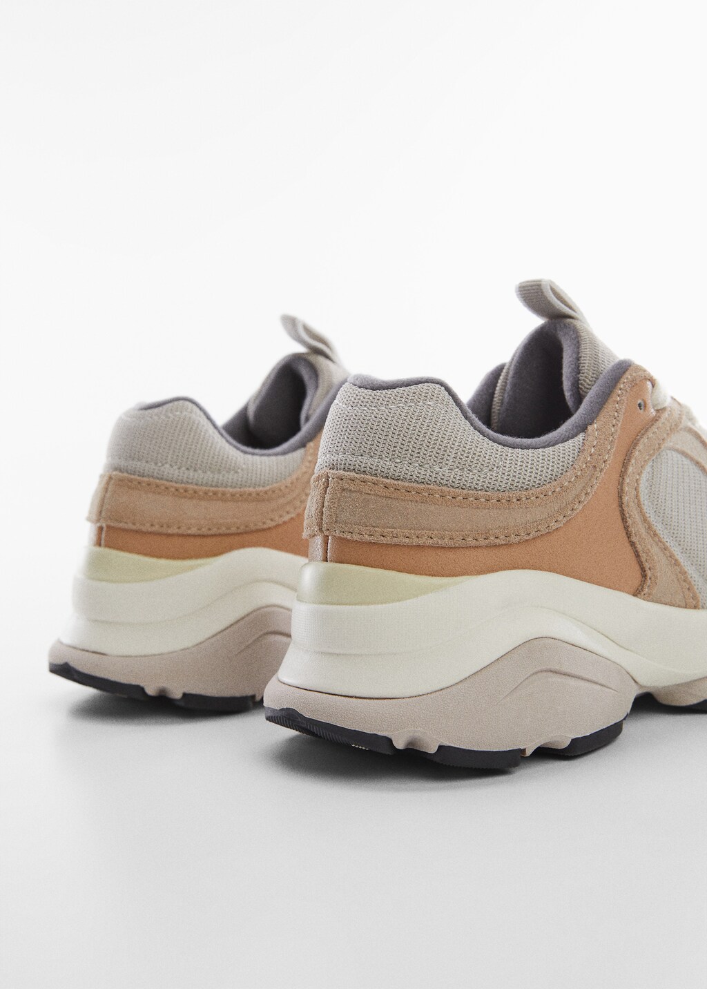 Combined design sneakers - Details of the article 1