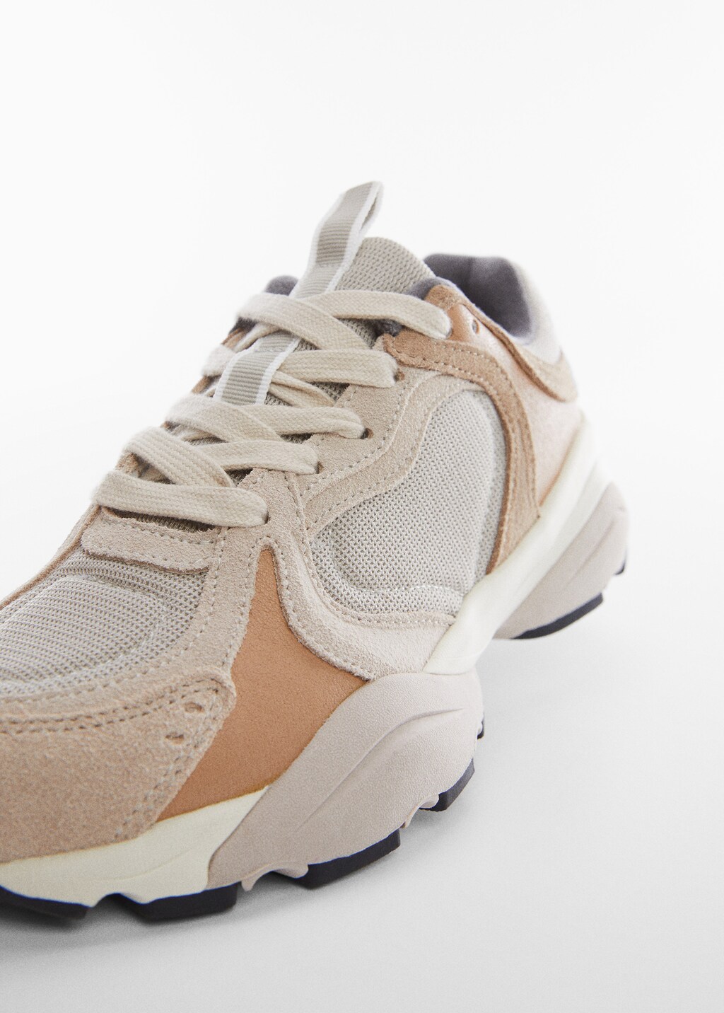 Combined design sneakers - Details of the article 2