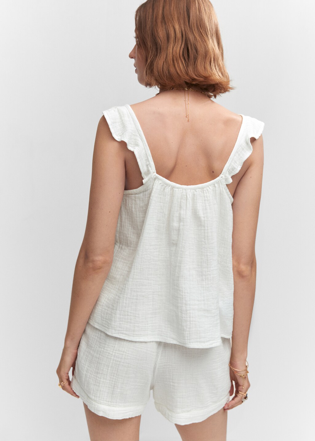 Ruffled strap top - Reverse of the article