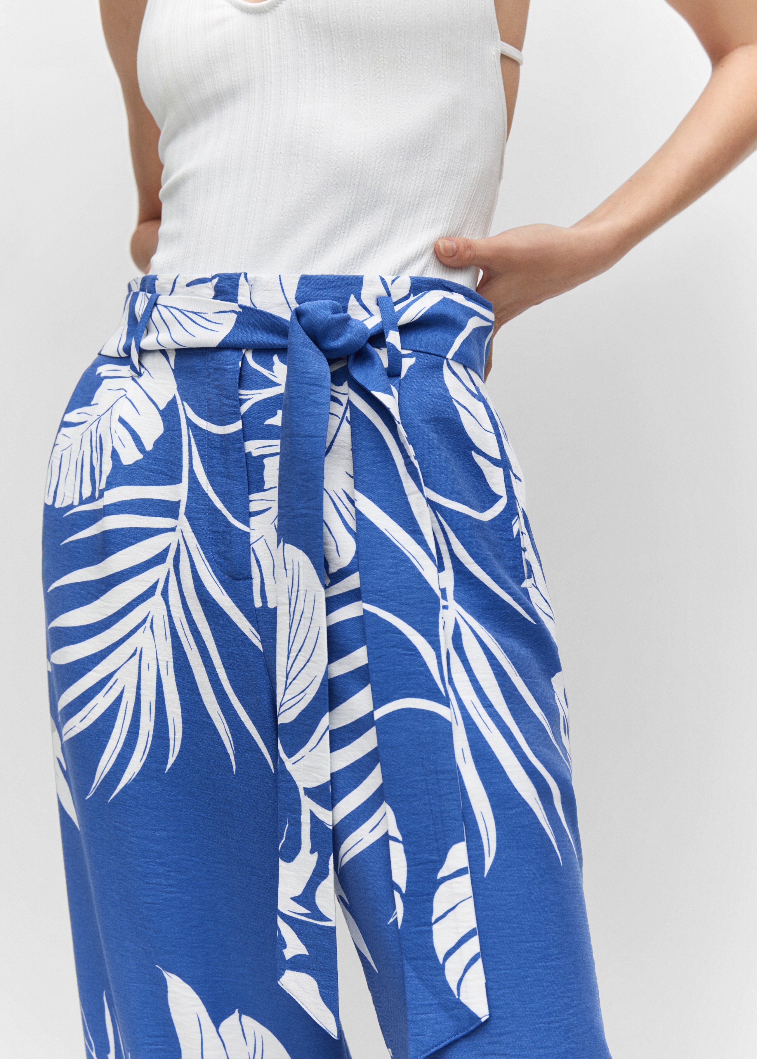 Tropical print trousers - Details of the article 6