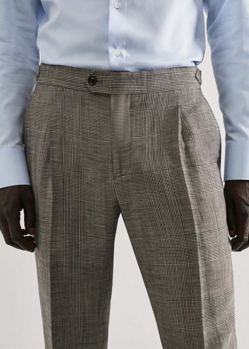 Check linen suit trousers - Details of the article 1