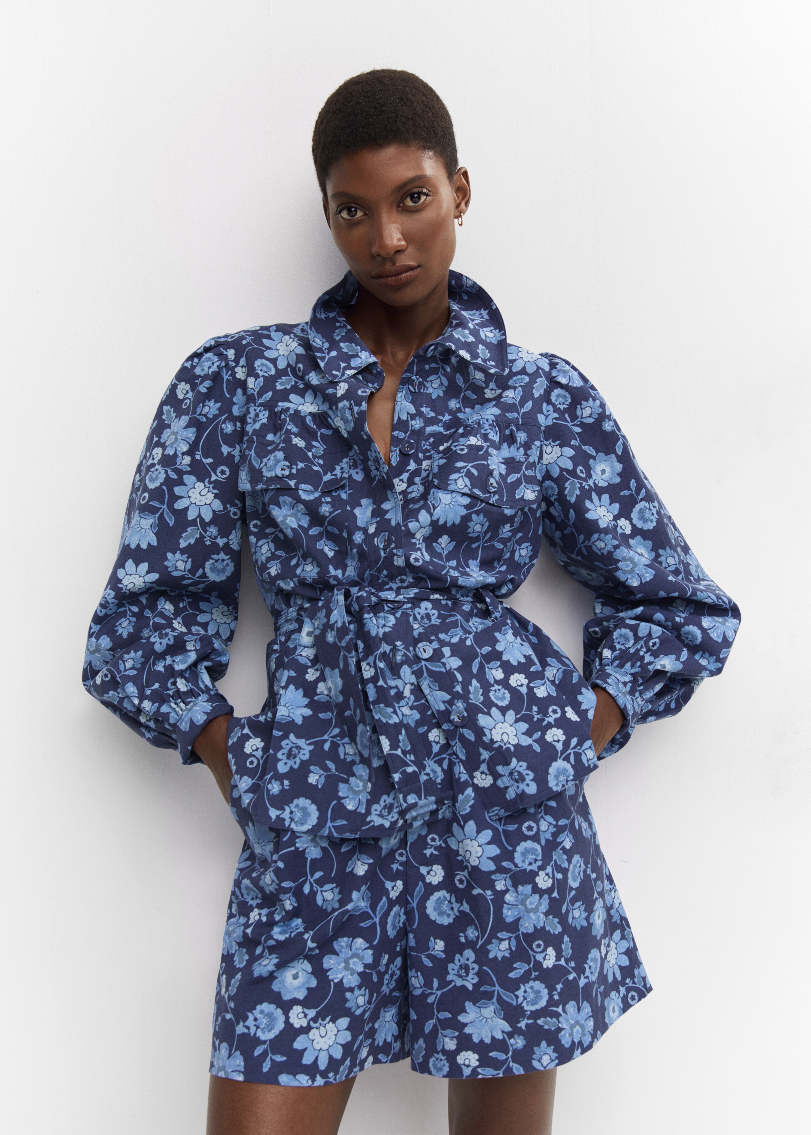 Floral overshirt with belt - Details of the article 2