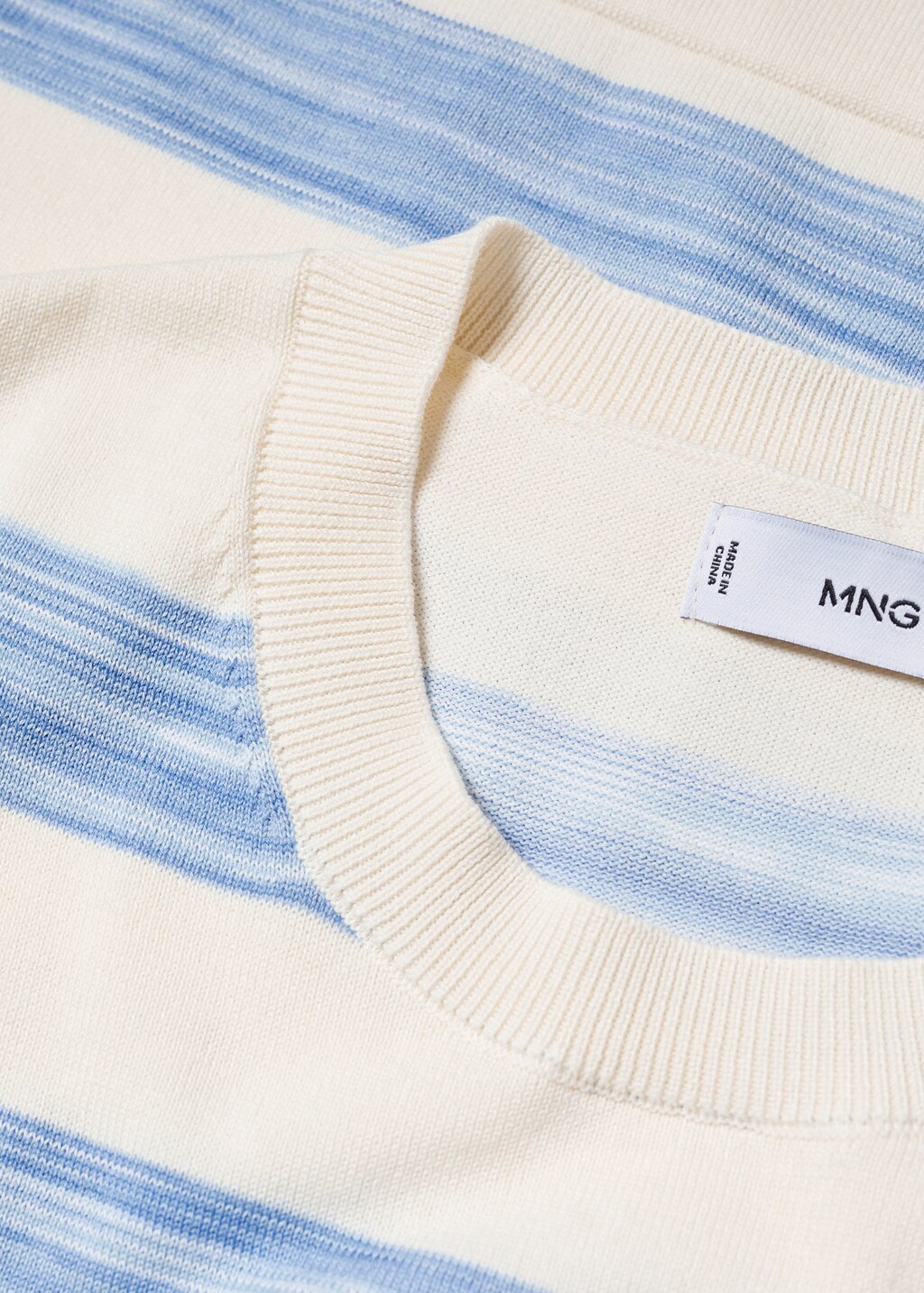 Striped jersey T-shirt - Details of the article 8