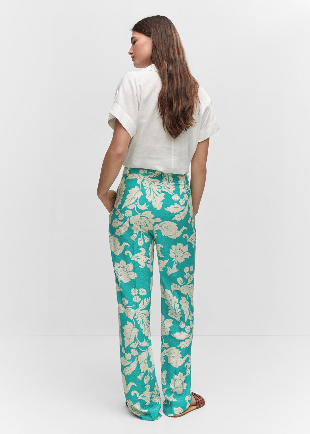 Printed straight trousers - Reverse of the article