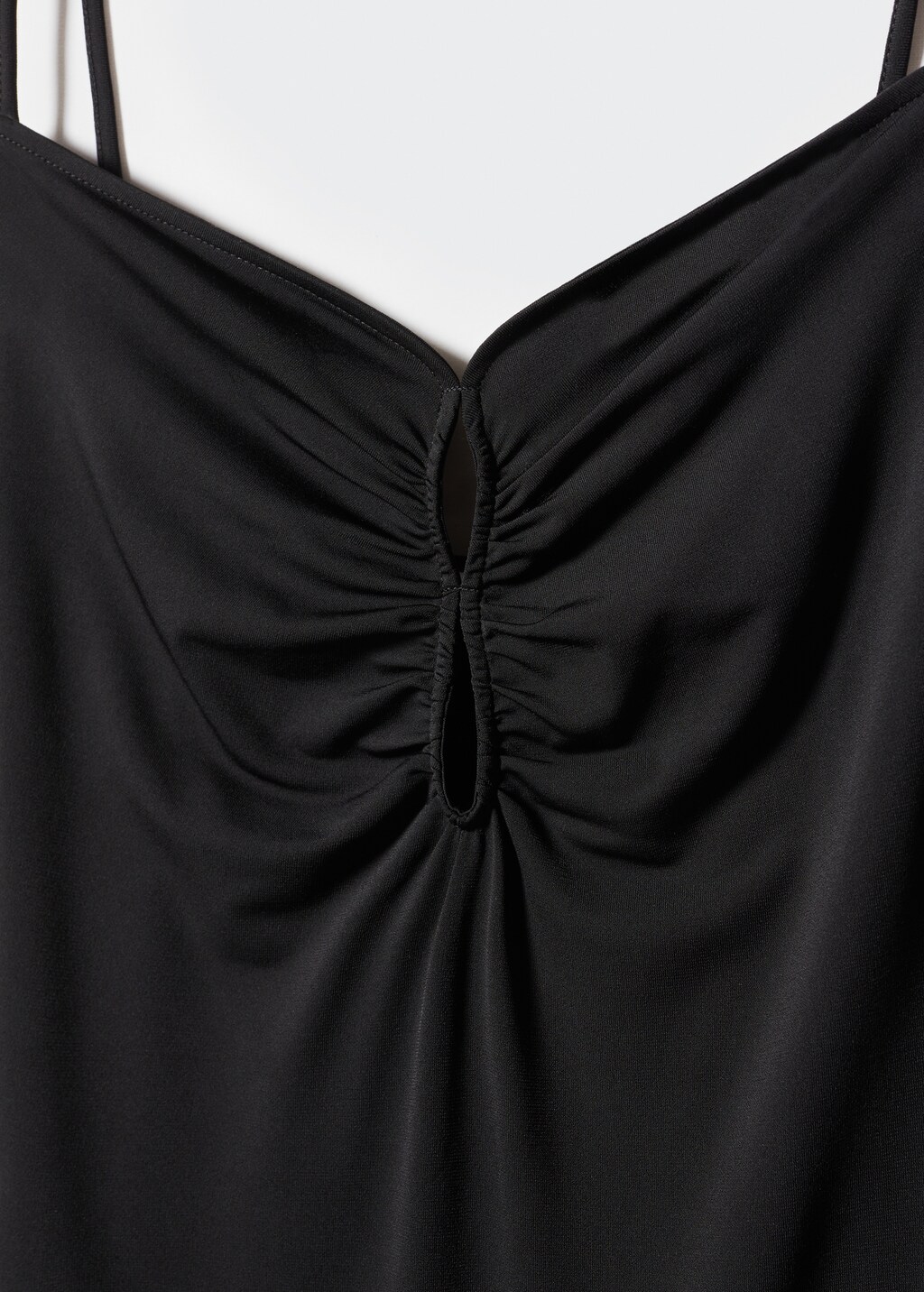 Dress with pleated details and opening - Details of the article 8