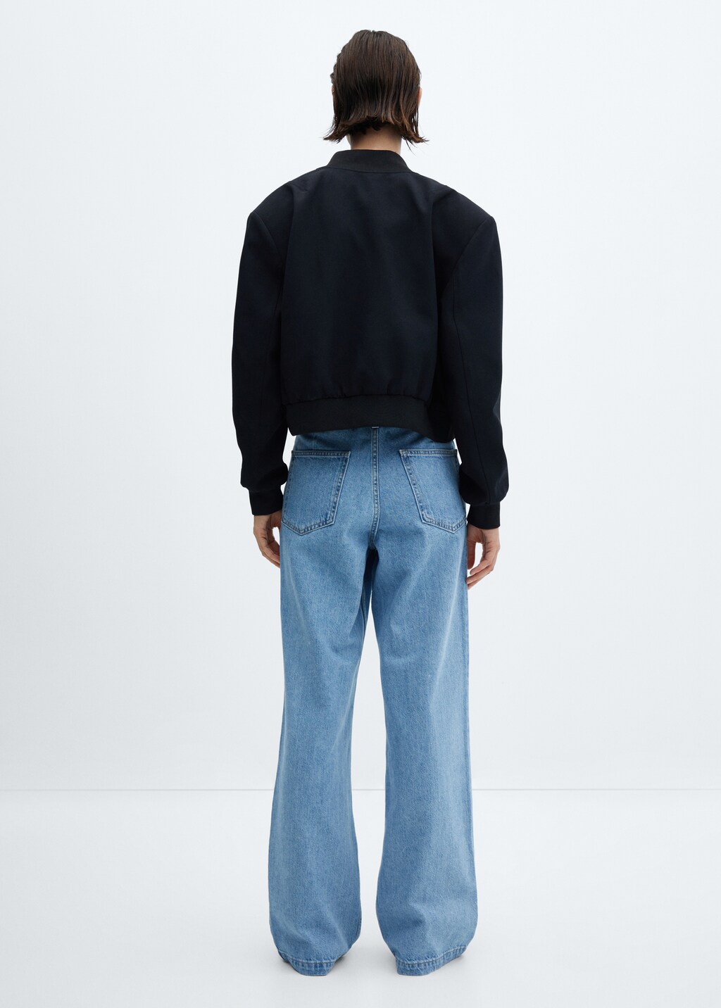 Straight pleated jeans - Reverse of the article