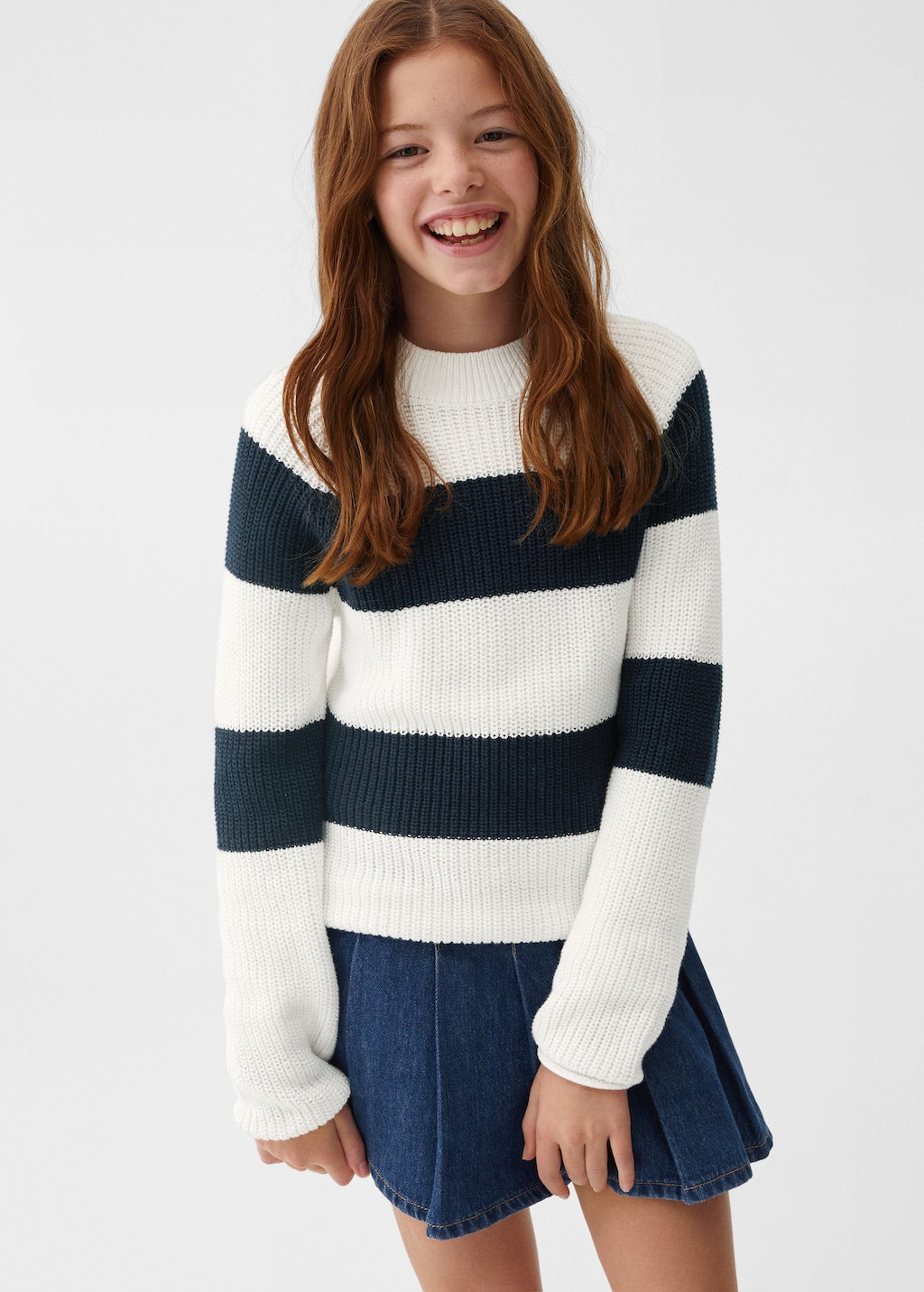 Knit striped sweater - Medium plane