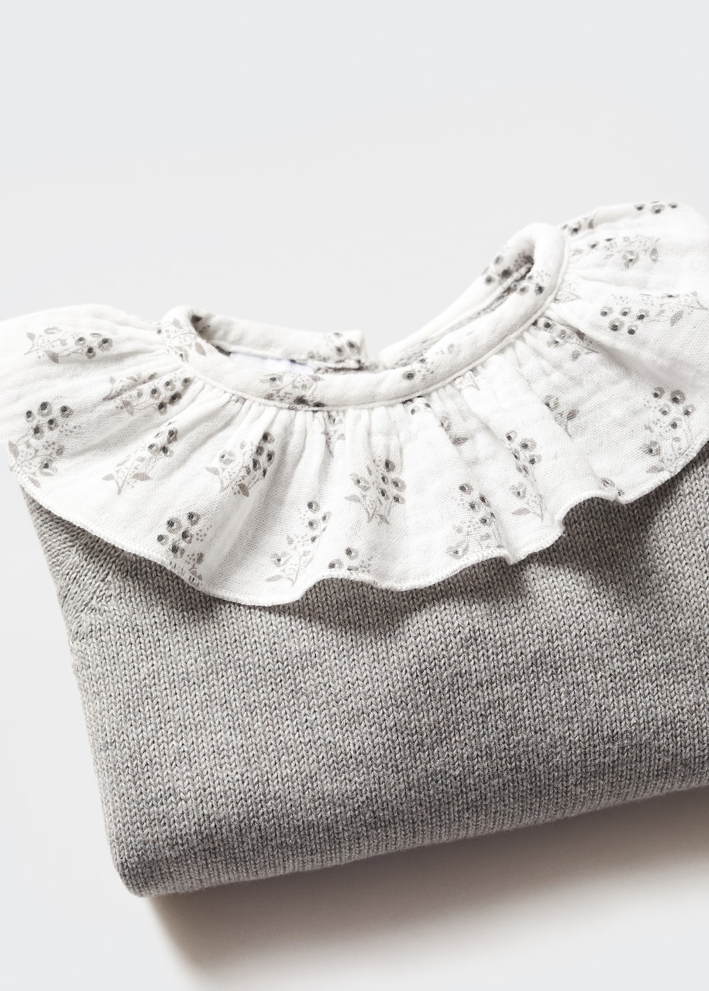 Baby doll-neck sweater - Details of the article 8