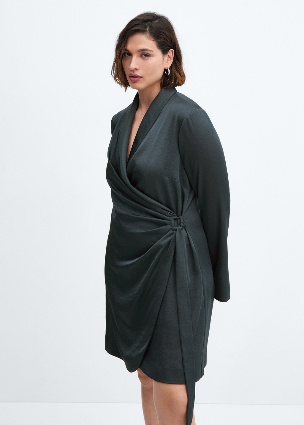 Satin wrap dress with buckle - Details of the article 5