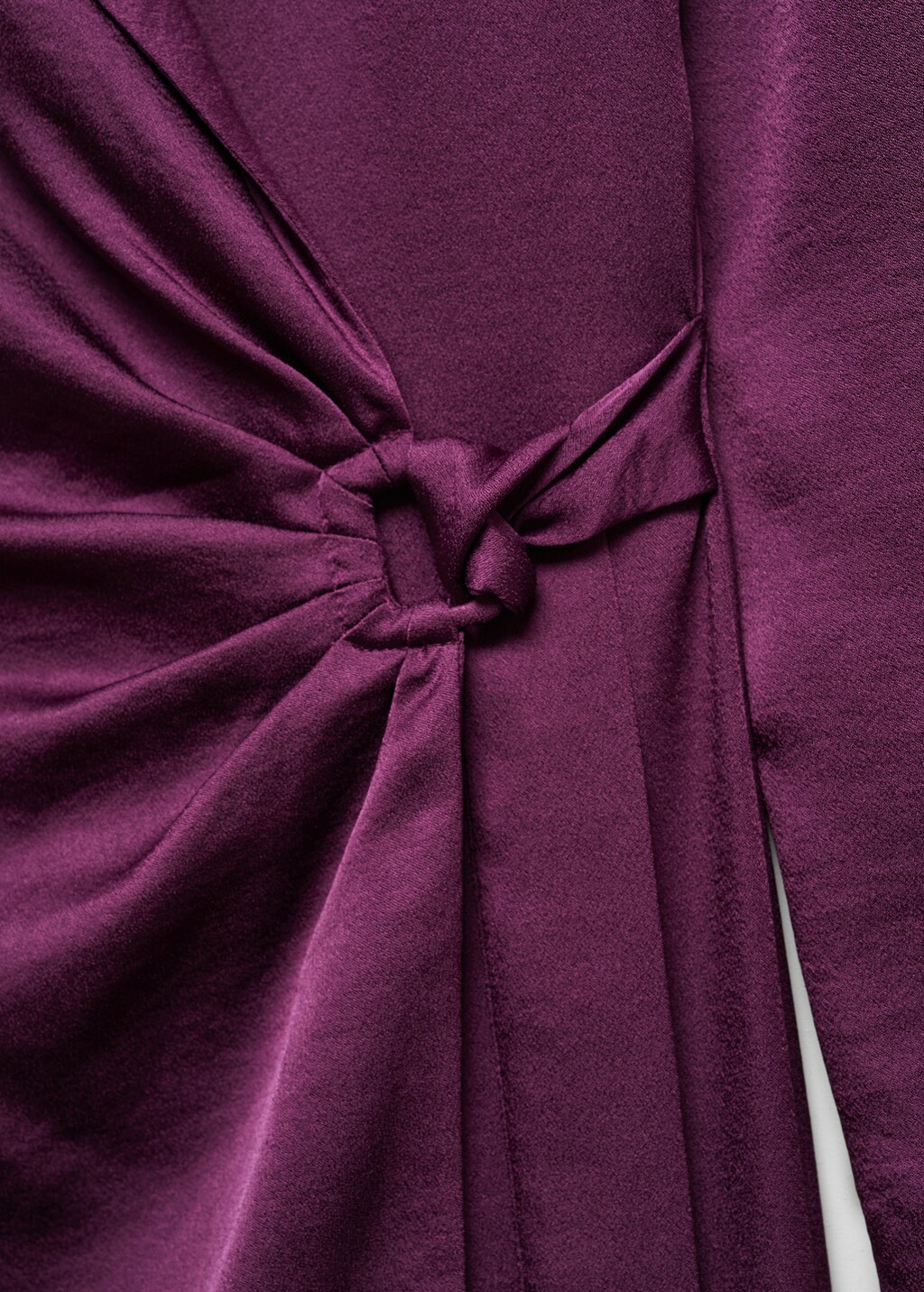 Satin wrap dress with buckle - Details of the article 8