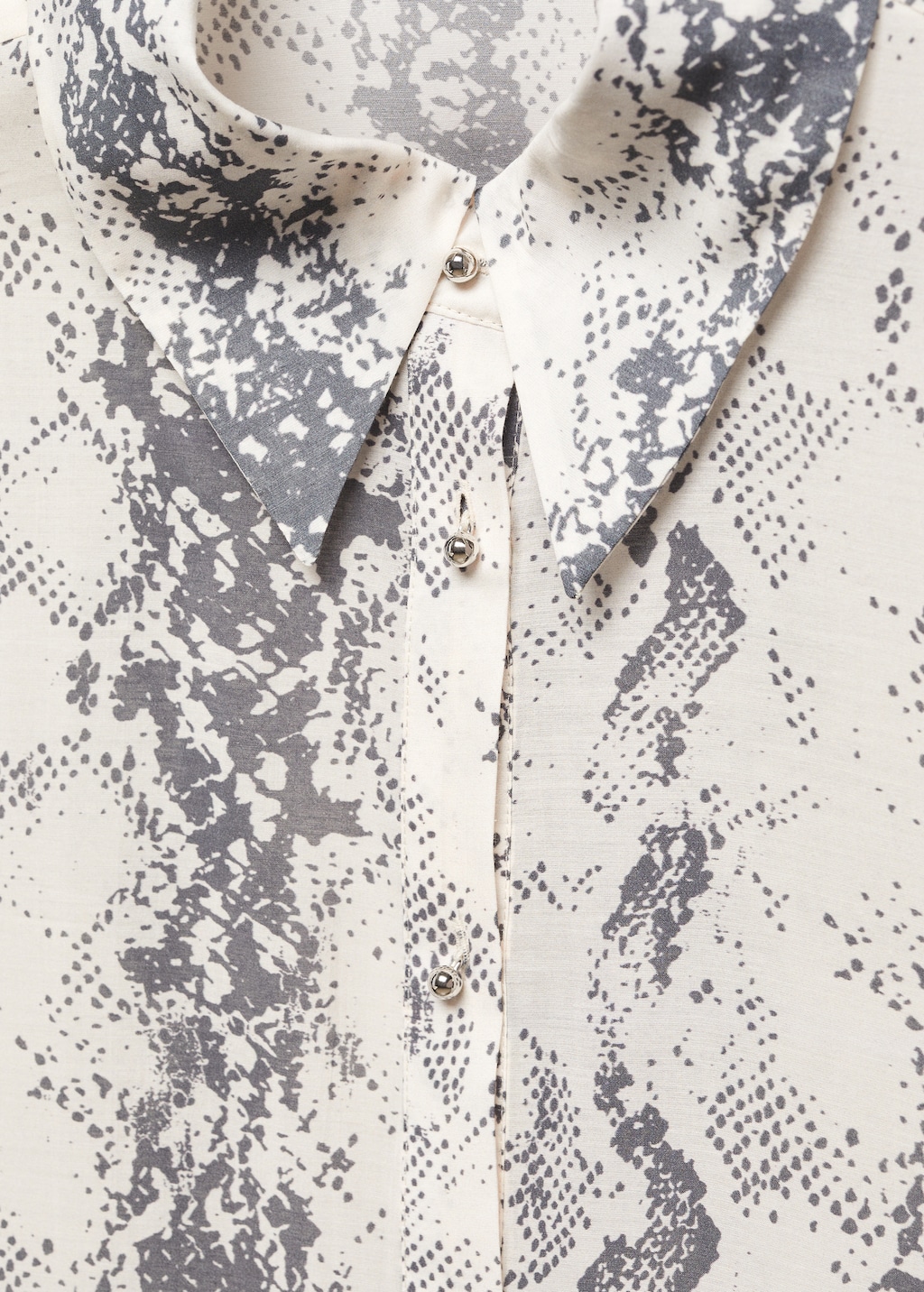 Snake-print lyocell shirt - Details of the article 8