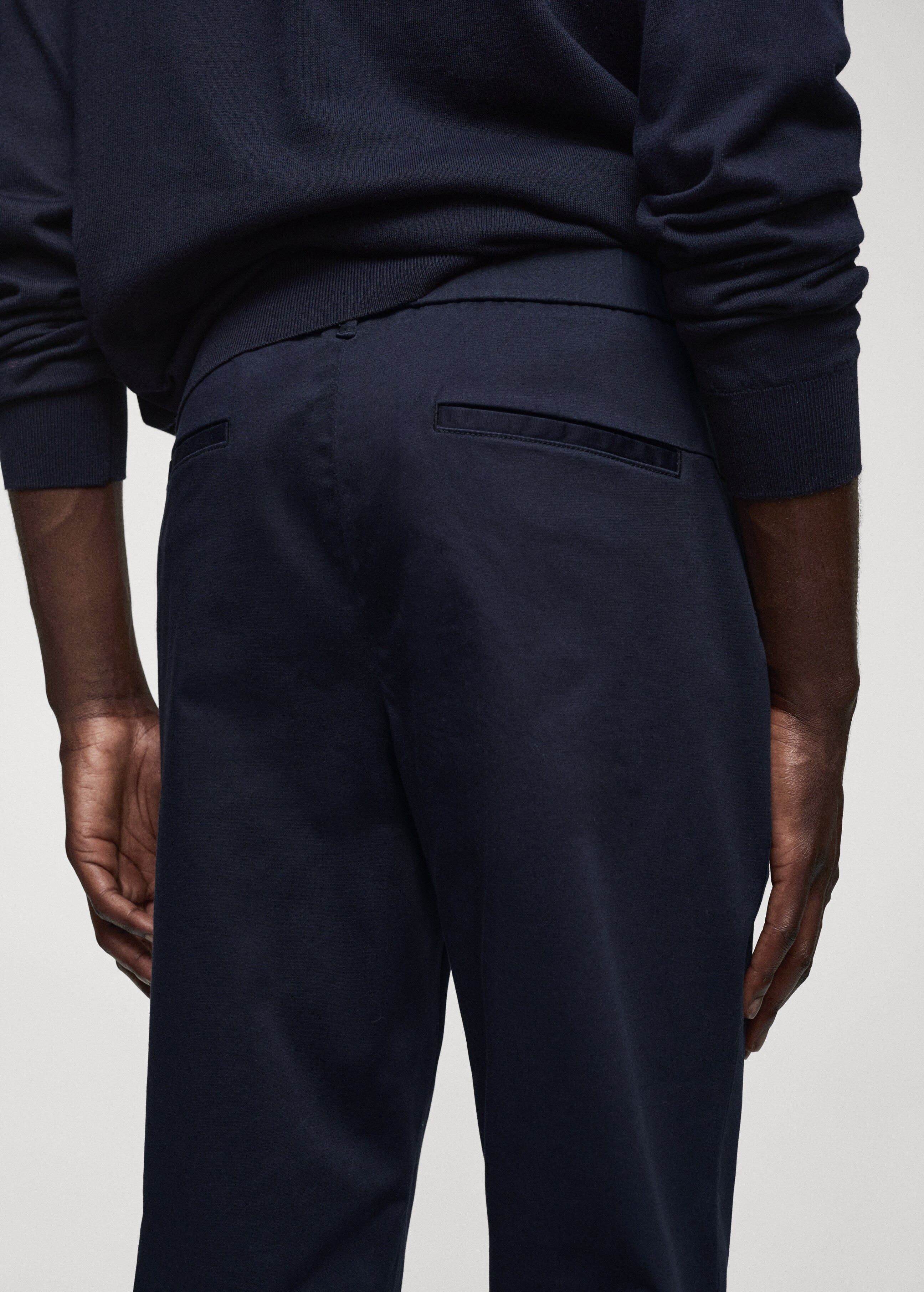 Slim-fit stretch cotton trousers - Details of the article 6