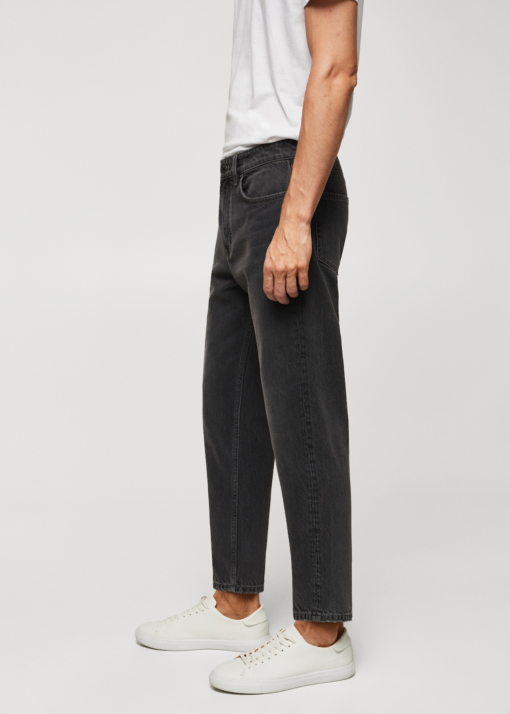 Dark-wash tapered-fit jeans - Details of the article 2