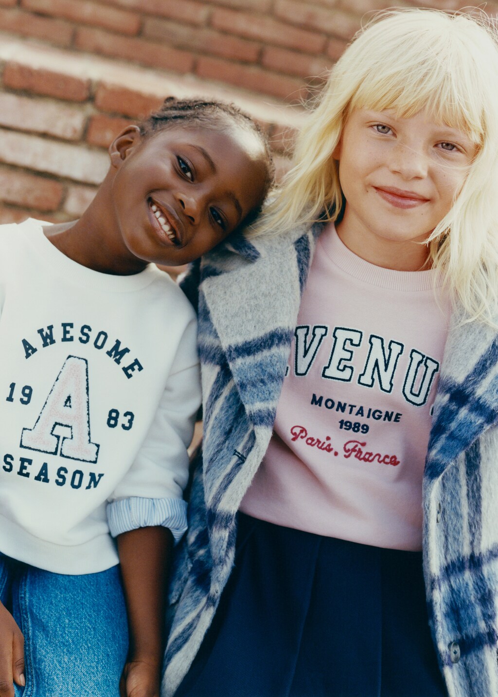 Embossed message sweatshirt - Details of the article 5