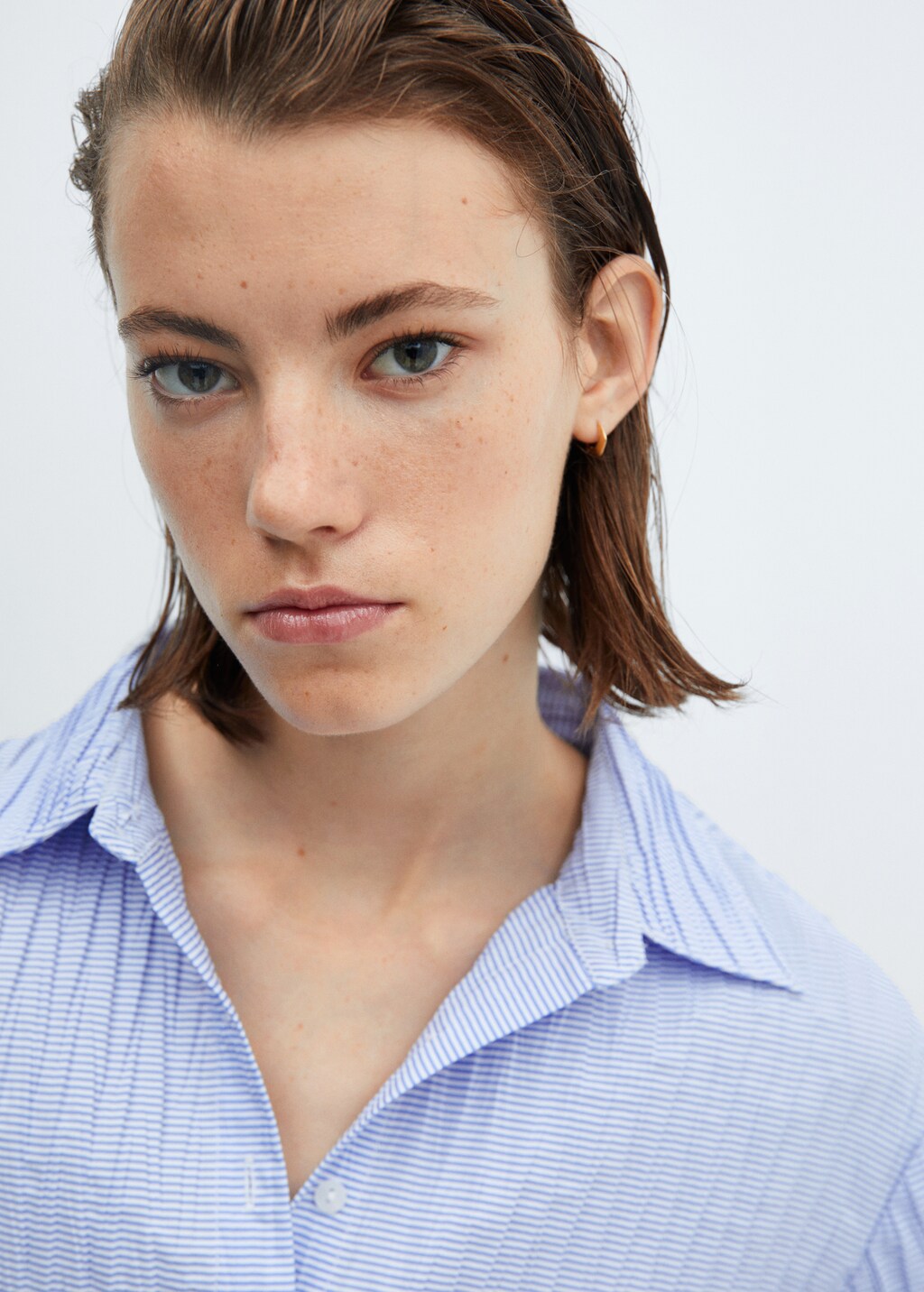 Striped textured shirt - Details of the article 1