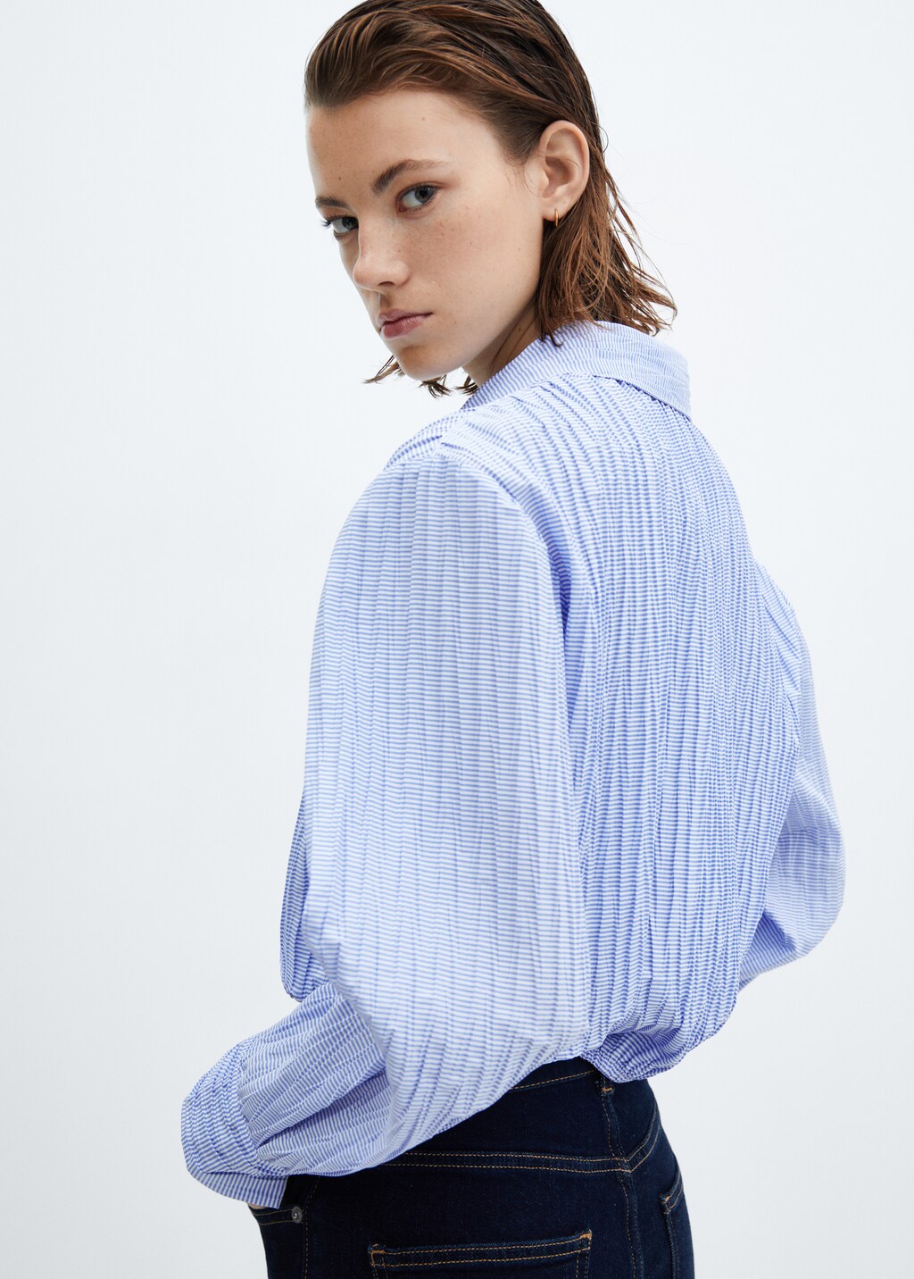 Striped textured shirt - Details of the article 2