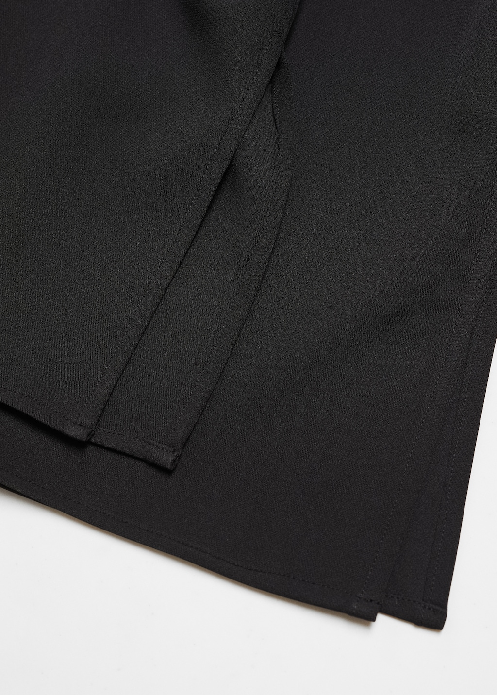 Straight trousers with openings - Details of the article 8