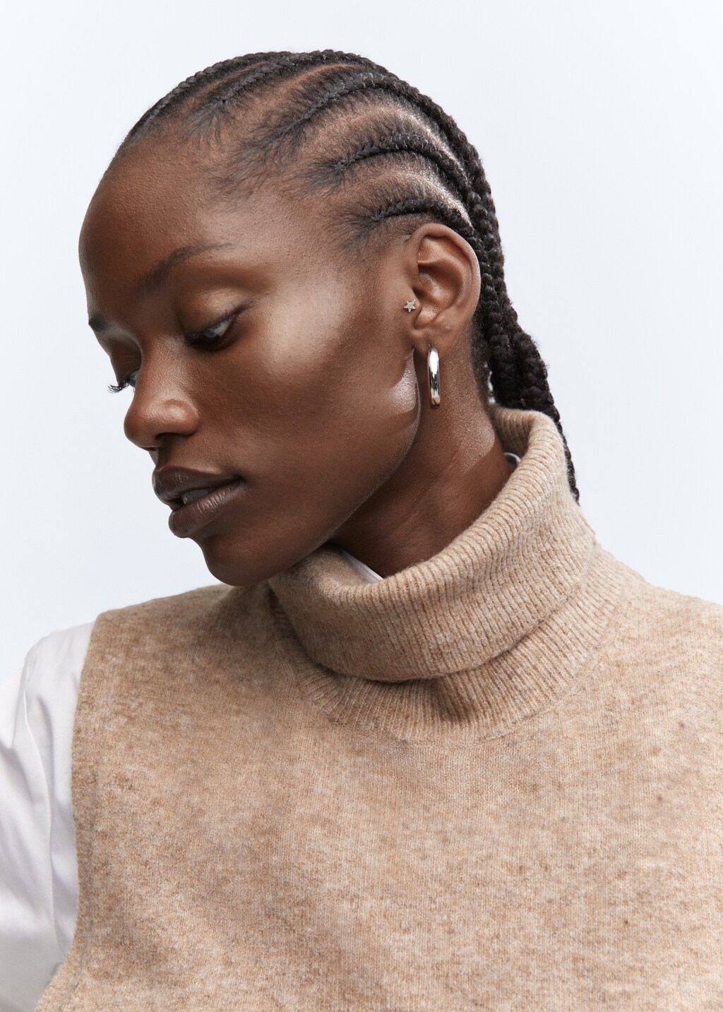 Turtleneck knitted gilet  - Details of the article 4