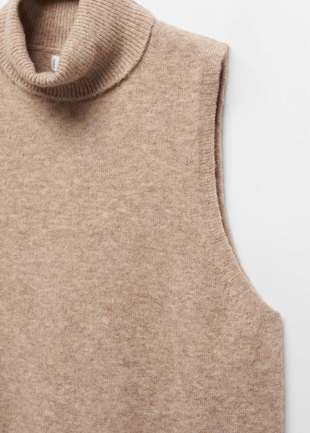 Turtleneck knitted gilet  - Details of the article 8