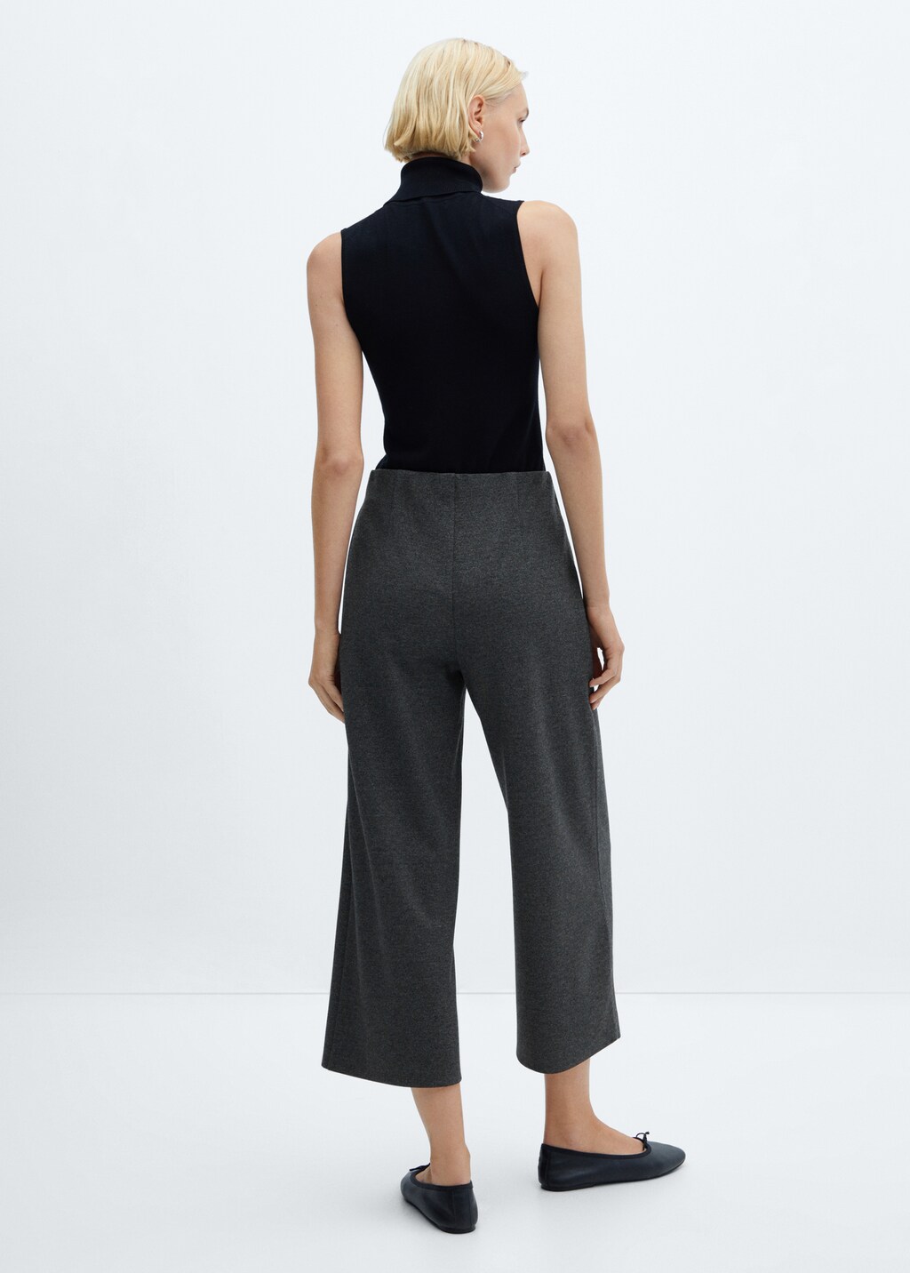 Knitted culotte trousers - Reverse of the article