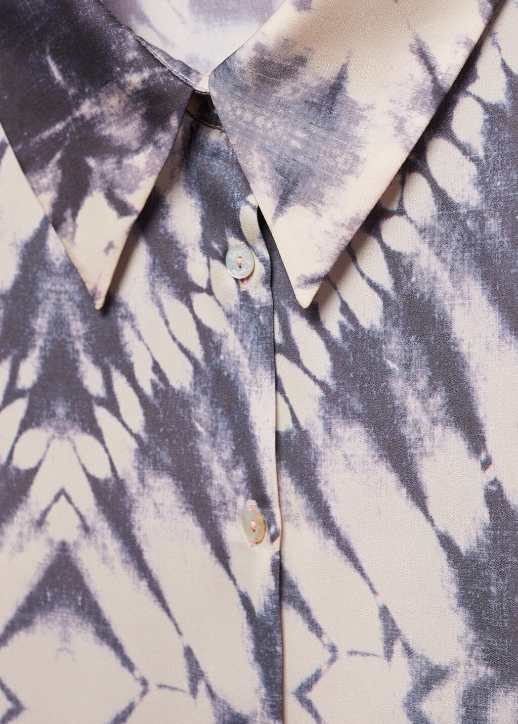 Satin tie-dye shirt - Details of the article 8