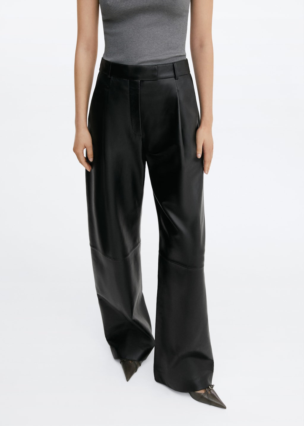 High-waist straight leather trousers - Medium plane