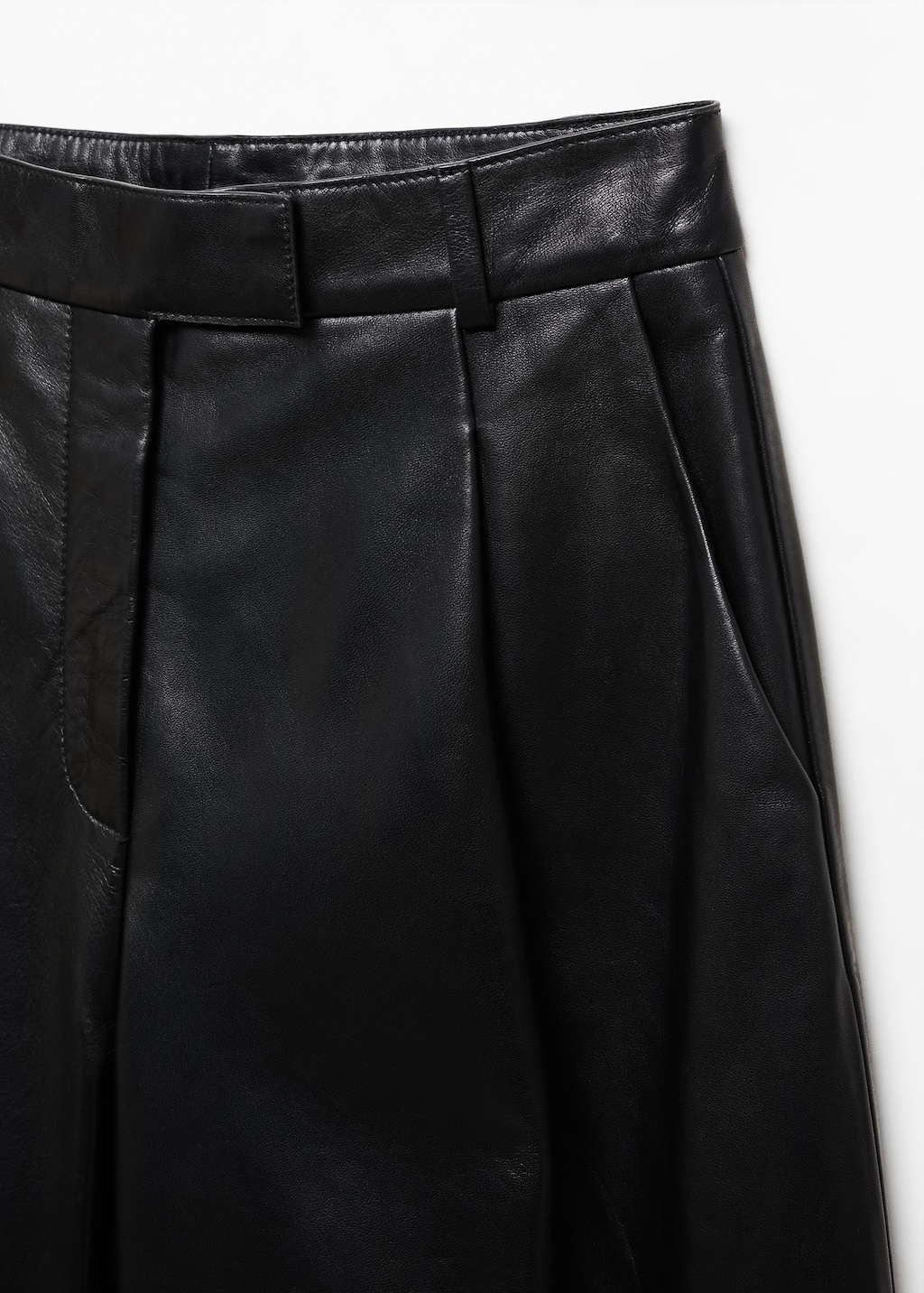 High-waist straight leather trousers - Details of the article 8