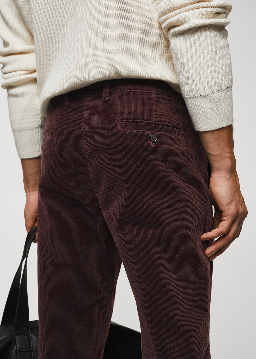 Corduroy slim-fit cropped trousers - Details of the article 6