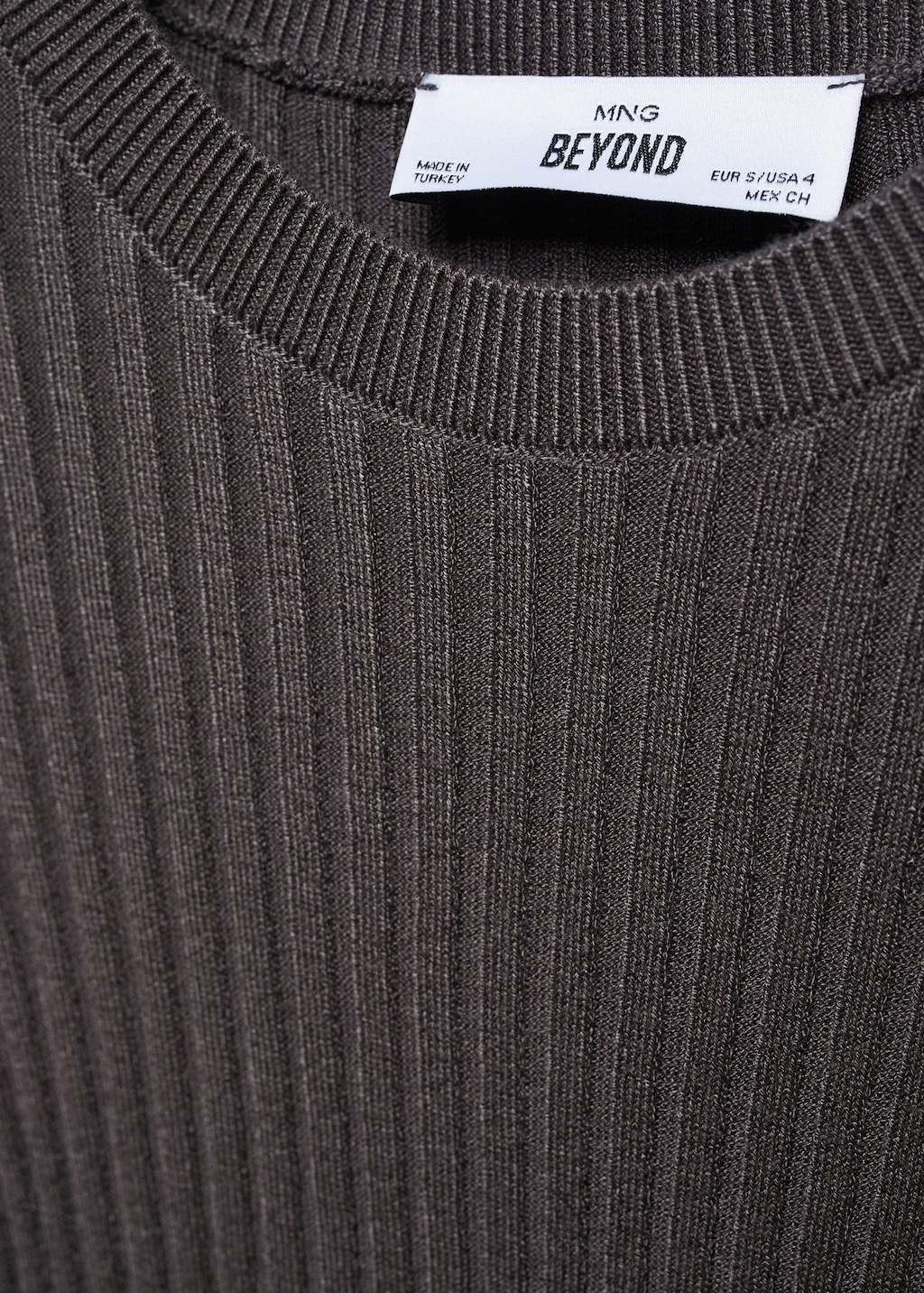 Ribbed long dress - Details of the article 8