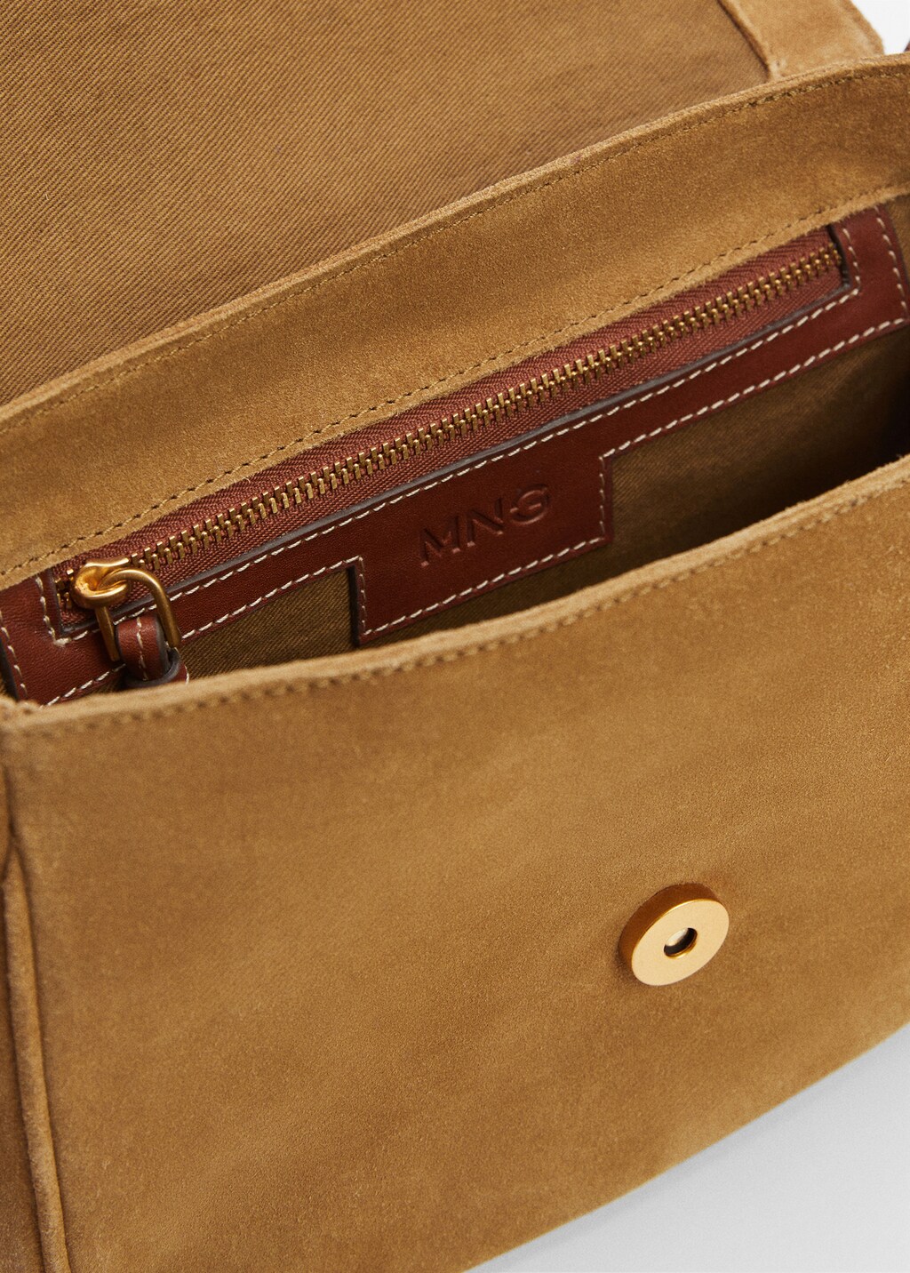 Leather crossbody bag - Details of the article 3