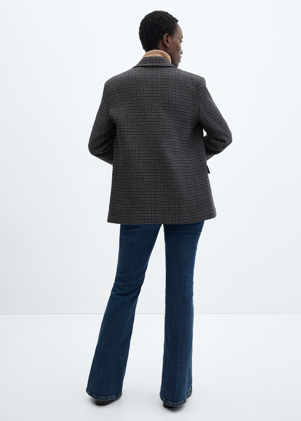 Houndstooth structured blazer - Reverse of the article