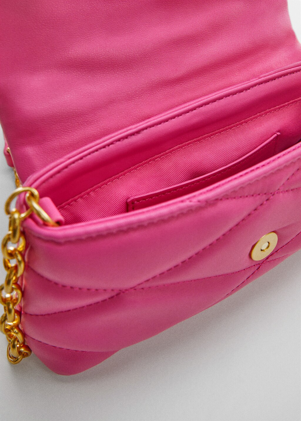 Quilted chain bag - Details of the article 2