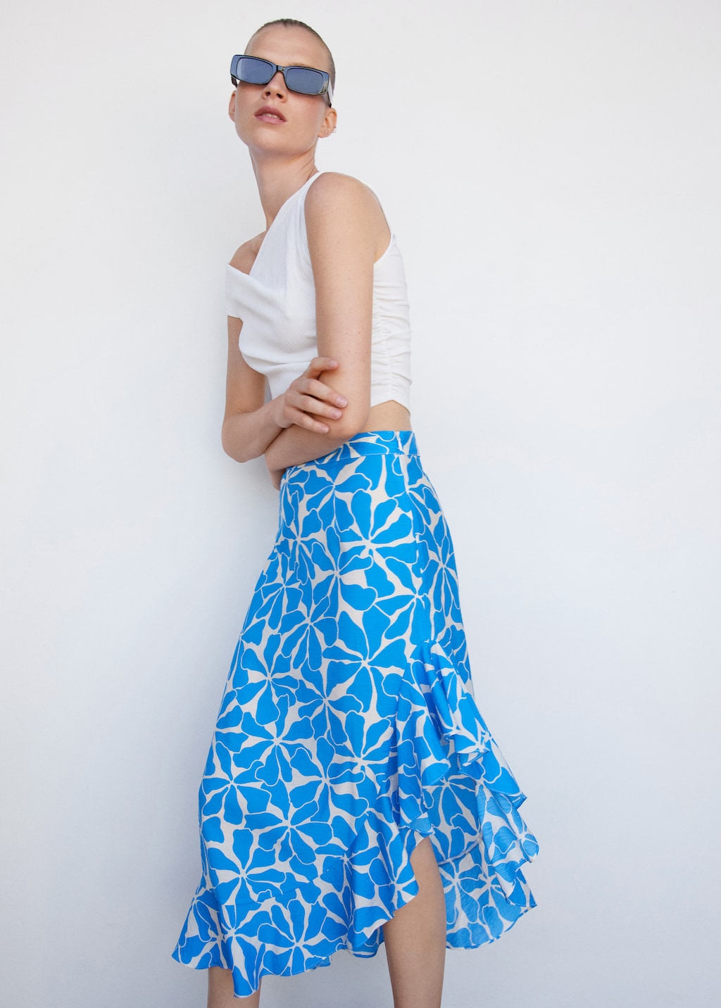 Asymmetrical printed skirt - Details of the article 2