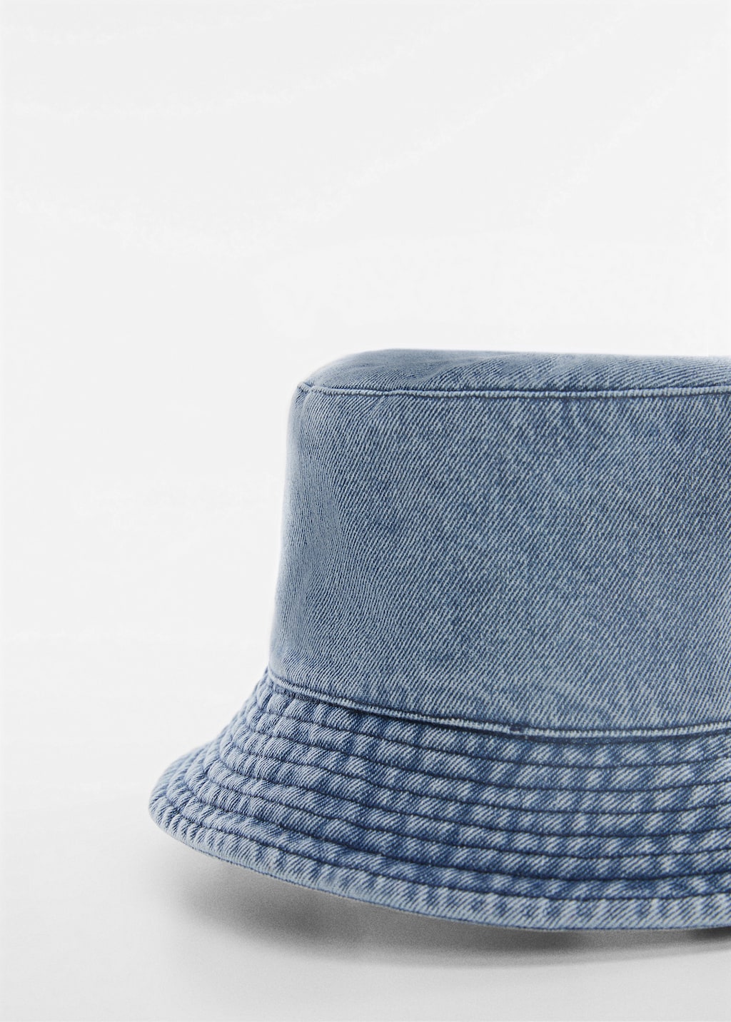 Gorro bucket - Plano medio